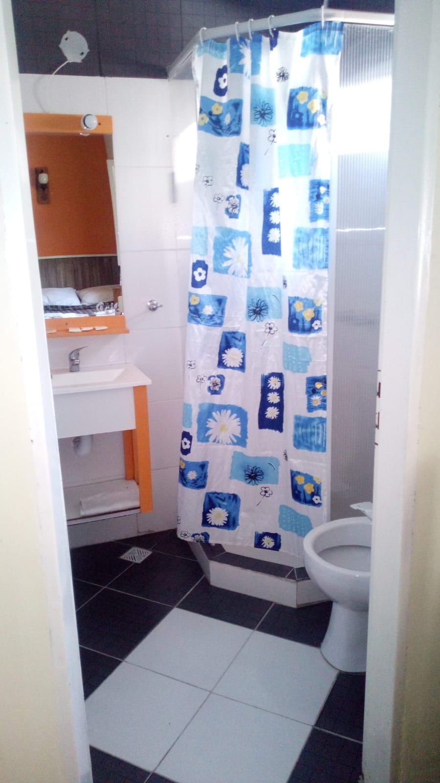 Ba&ntilde;os privados